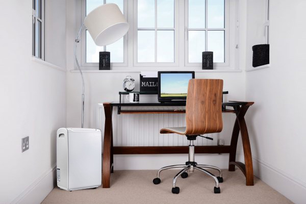 濕氣悶熱三伏天，除濕機如何驅除濕氣。